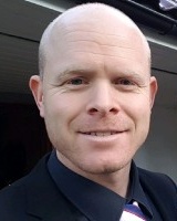 Portrett av Henrik Norvald, lærer på salg, service og reiseliv