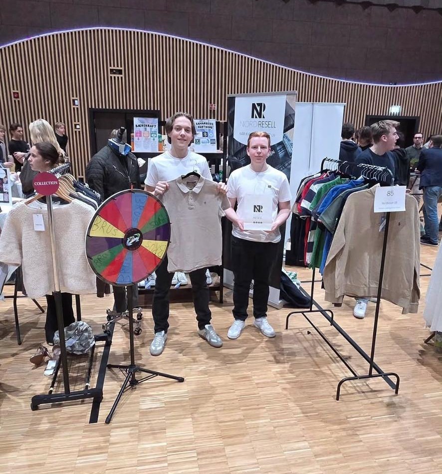 NordResell UB på standen sin under fylkesmesterskapet 2026.